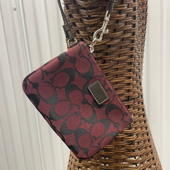 Coach Handbags - Vintage Y2K small red Coach wristlet wallet EUC